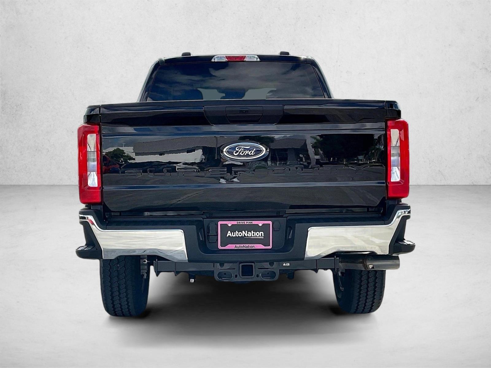 New 2026 Ford F-350 XLT Truck Crew Cab