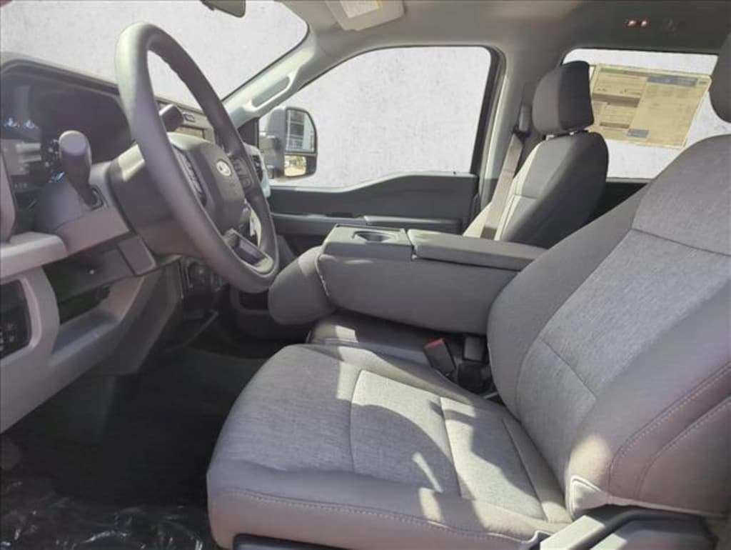 New 2026 Ford F-250 XL Truck Crew Cab