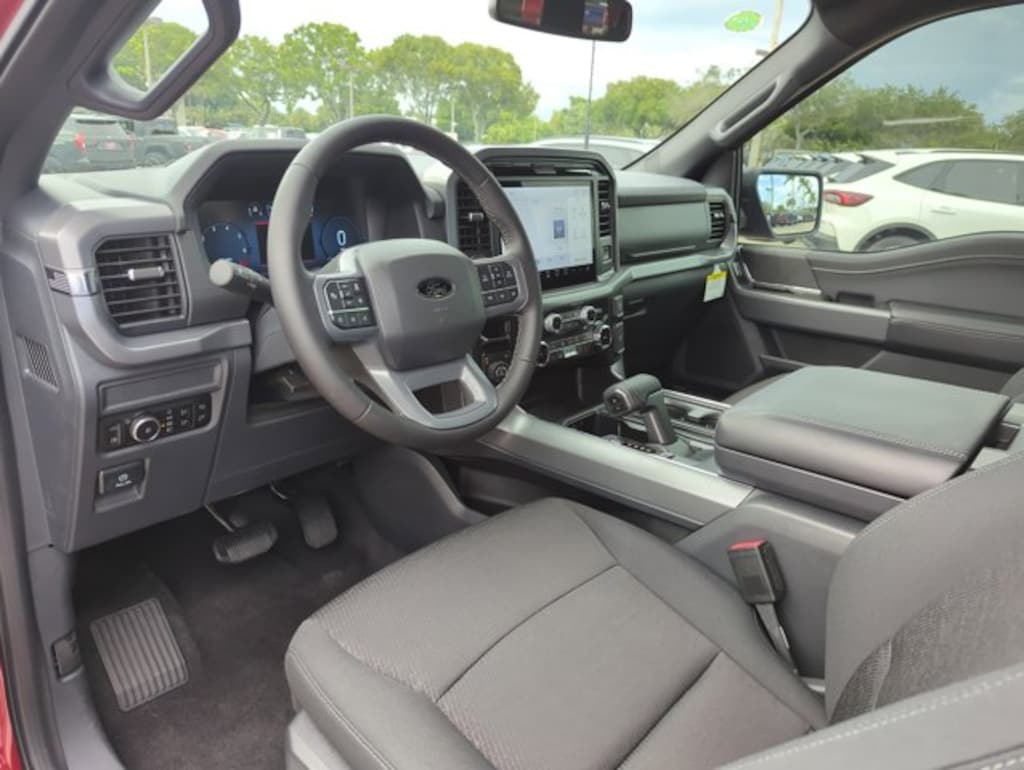 New 2025 Ford F-150 XLT Truck SuperCrew Cab