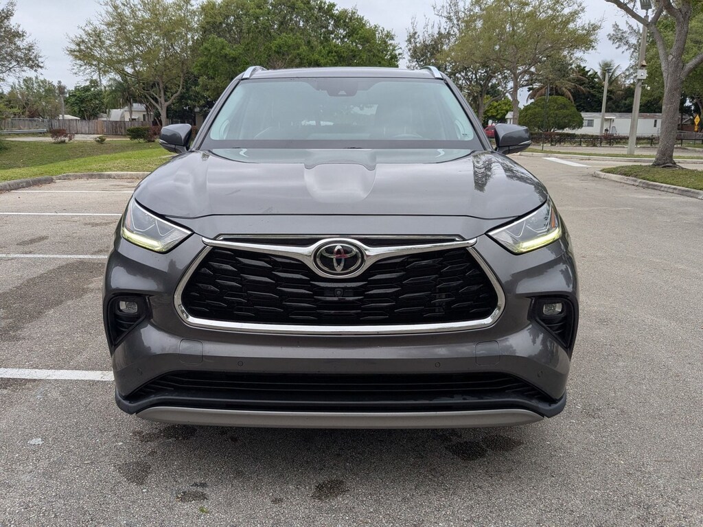 Used 2022 Toyota Highlander Platinum SUV