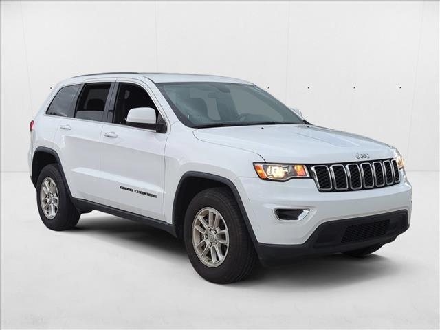 2019 Jeep Grand Cherokee Laredo photo 3