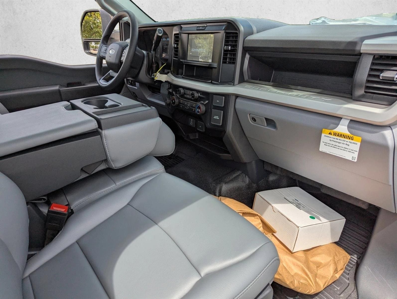 2025 Ford F-600 Super Duty Chassis Cab XL - Photo 15