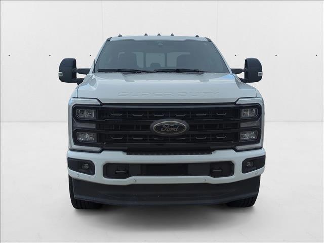 2024 Ford F-250 Lariat photo 2