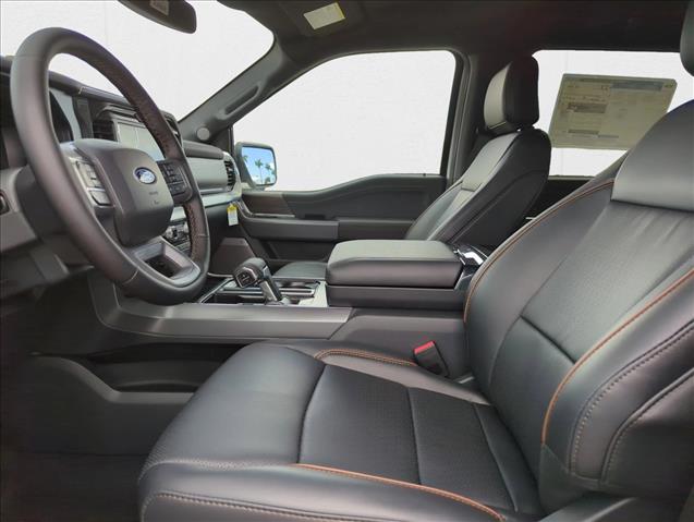 2025 Ford F-150 Lariat photo 4