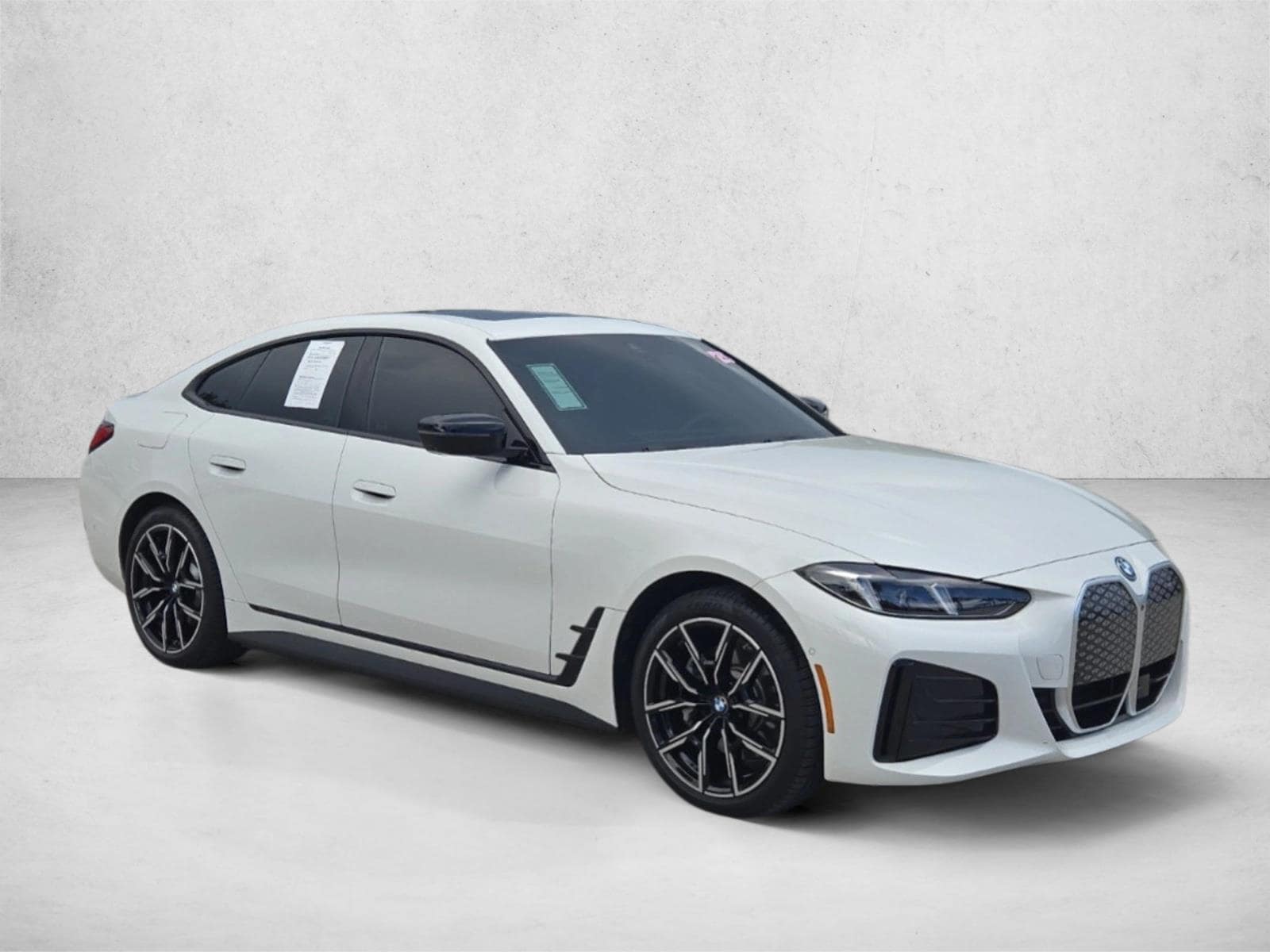 2025 BMW i4 3