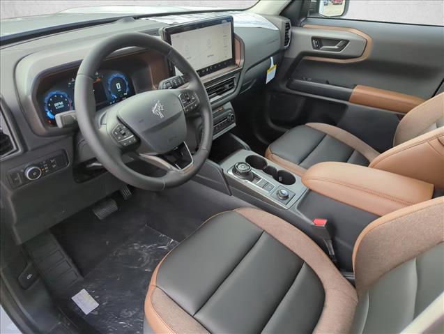 2025 Ford Bronco Sport Outer Banks photo 3