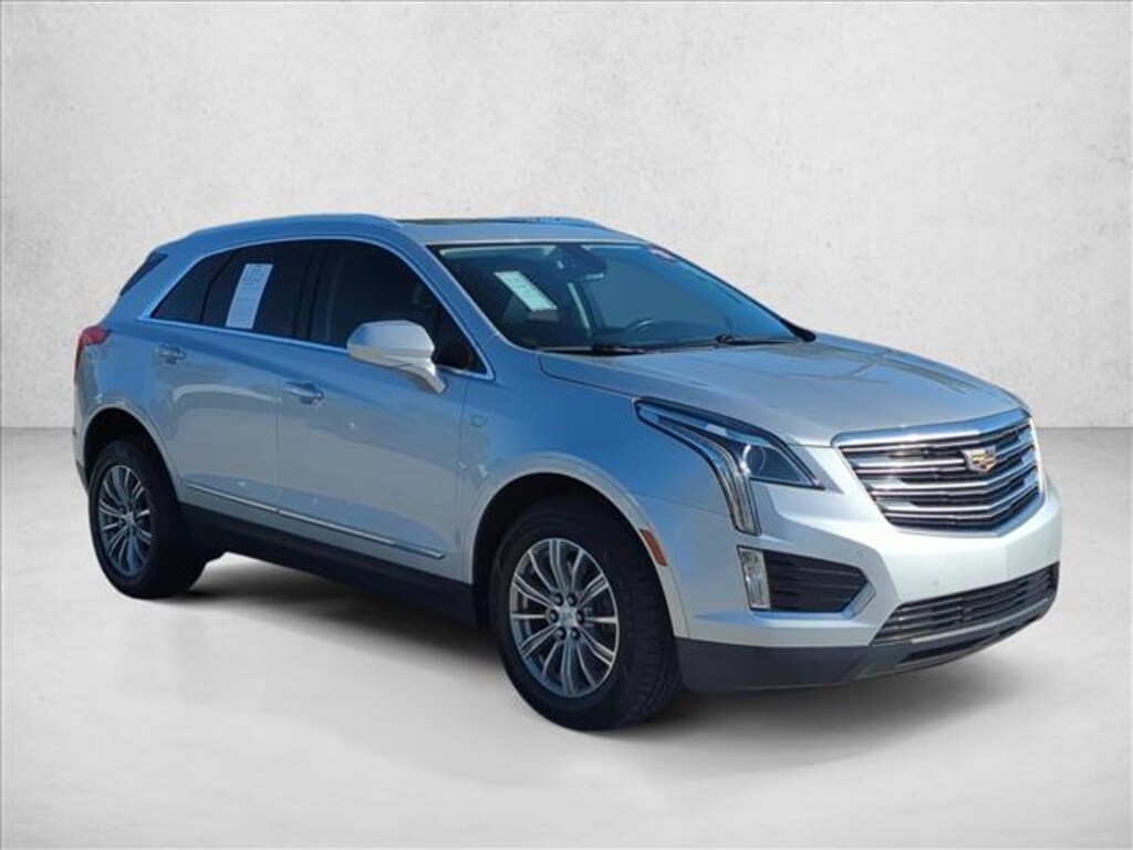 Used 2017 CADILLAC XT5 Luxury FWD SUV