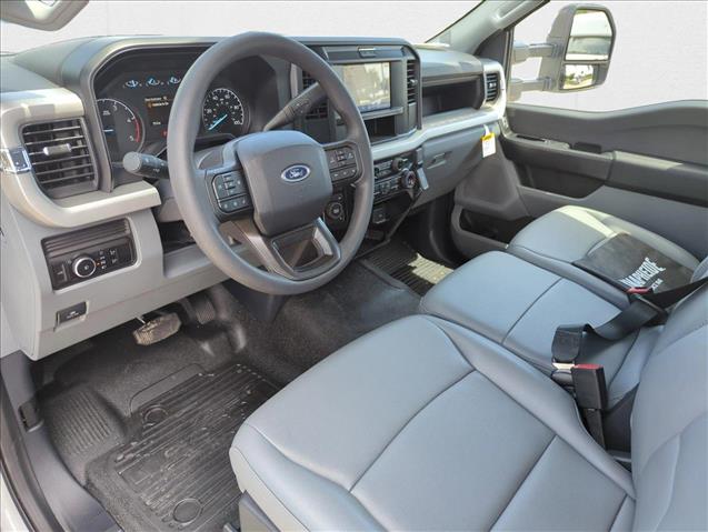 2025 Ford F-550 XL photo 2