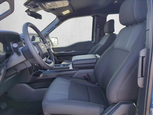 2025 Ford F-150 STX photo 4