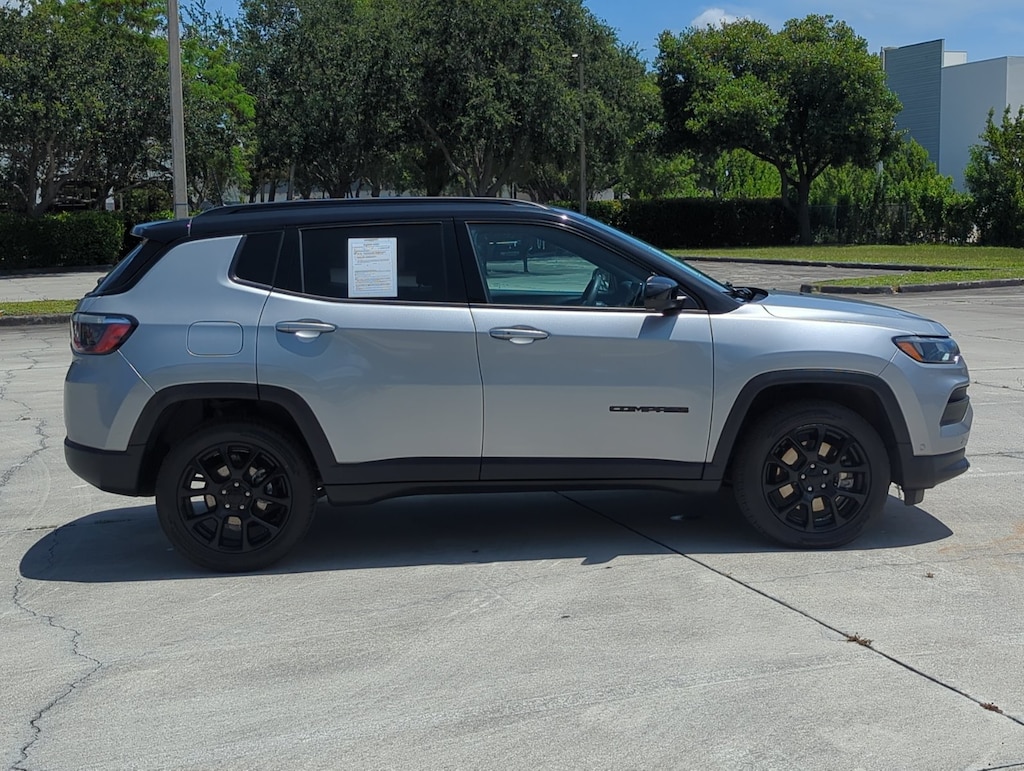 Used 2023 Jeep Compass Altitude SUV