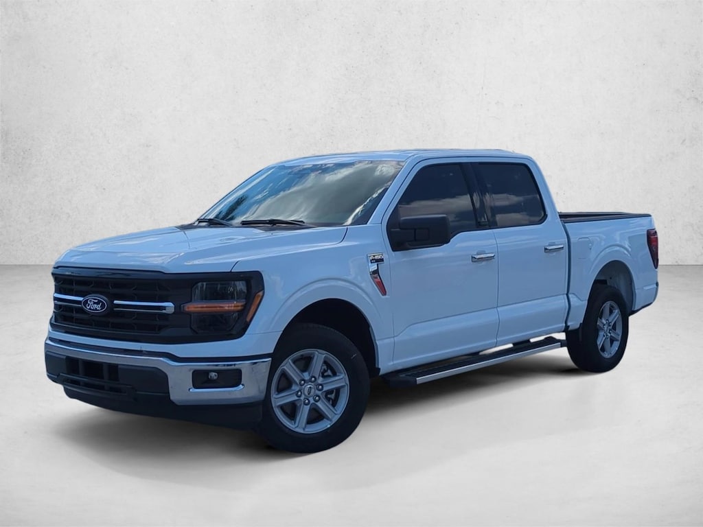 New 2025 Ford F-150 XLT Truck SuperCrew Cab
