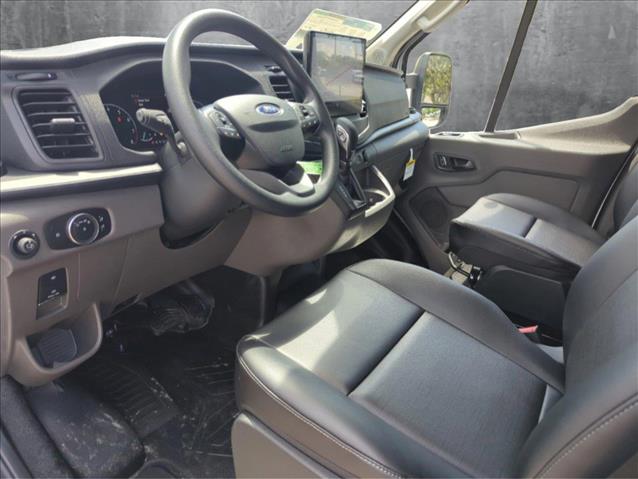 2025 Ford Transit photo 3