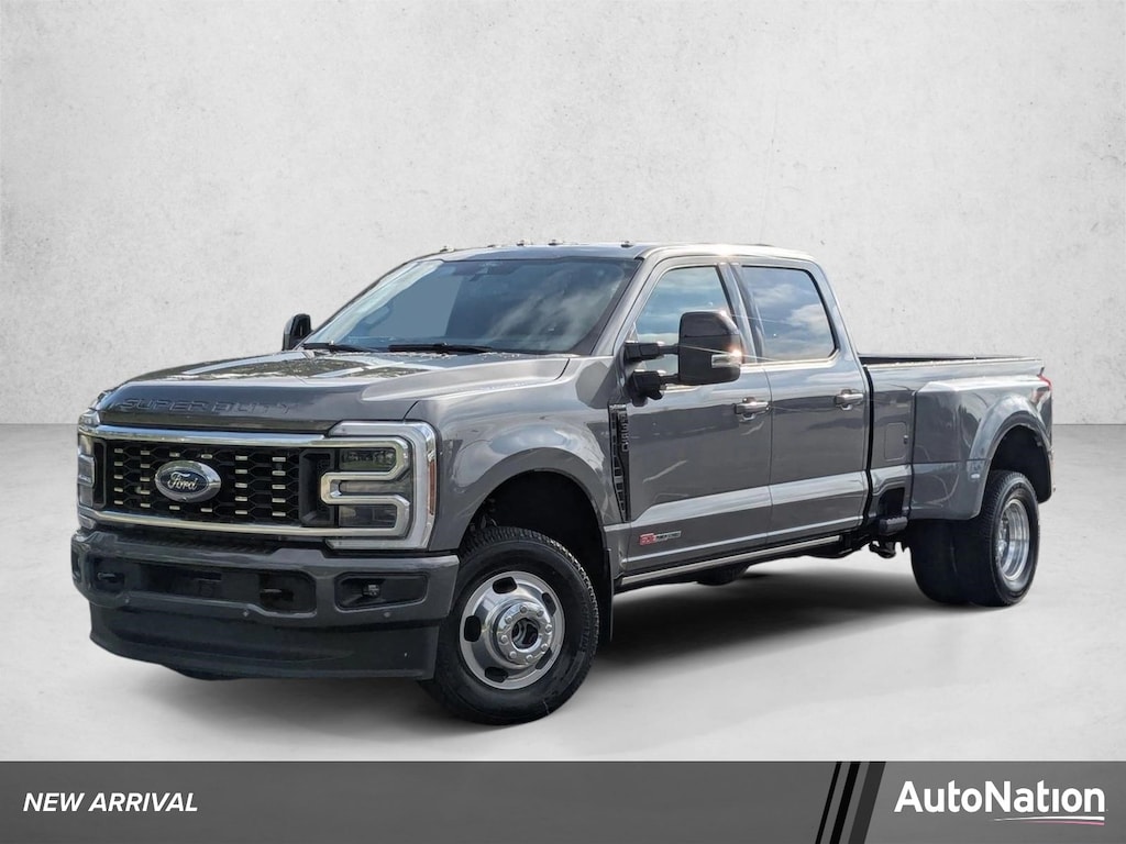New 2026 Ford F-350 Platinum Truck Crew Cab