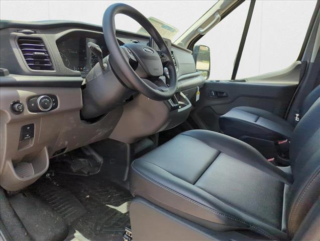 2025 Ford Transit photo 3