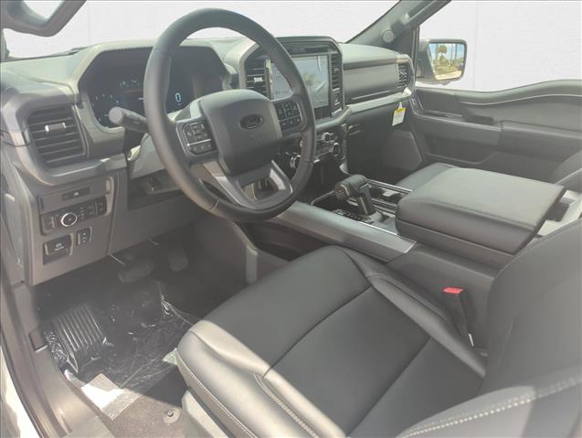 2025 Ford F-150 XLT photo 3