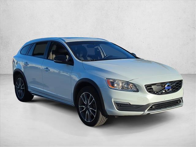 2018 Volvo V60 Cross Country T5 AWD photo 3