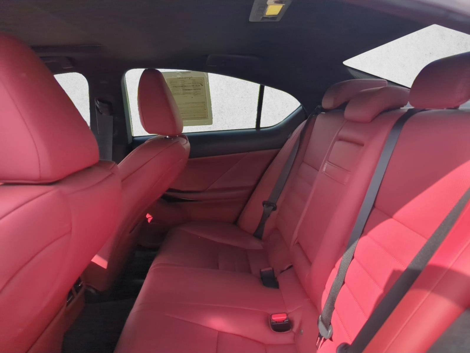 2023 Lexus IS 17