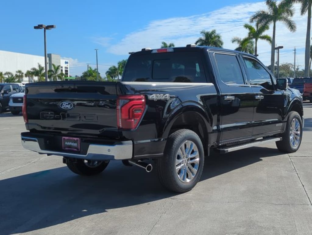 New 2025 Ford F-150 LARIAT Truck SuperCrew Cab