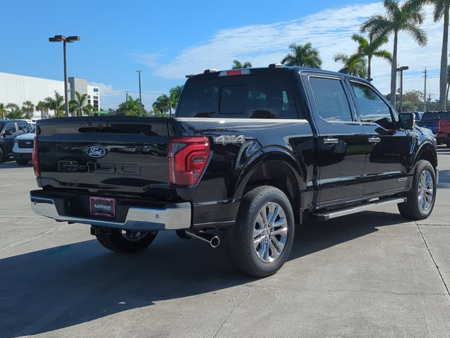 2025 Ford F-150 Lariat photo 2