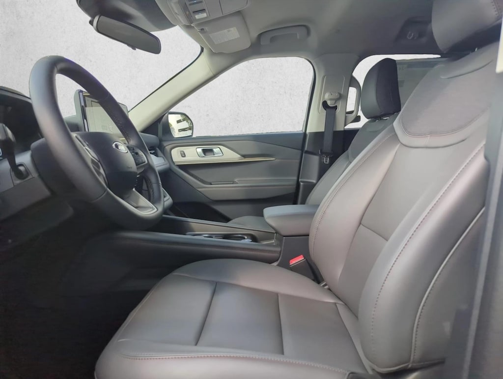 New 2026 Ford Explorer Active w/200A Pkg SUV