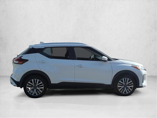 2023 Nissan Kicks SV photo 4