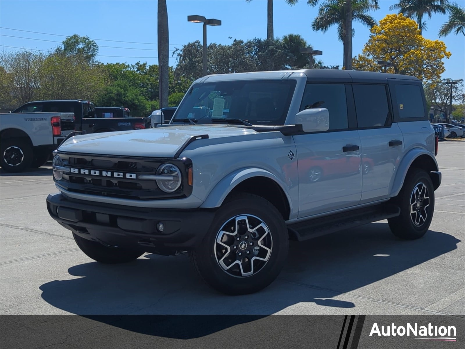 2026 Ford Bronco Outer Banks 4x4's photo