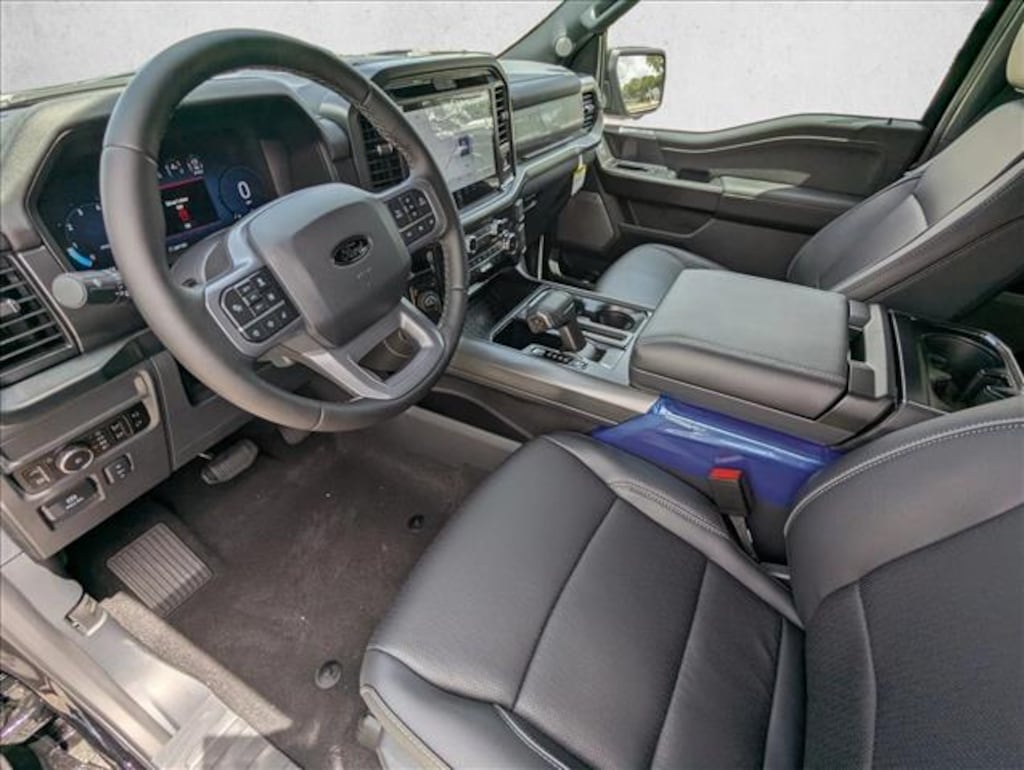 New 2025 Ford F-150 LARIAT Truck SuperCrew Cab