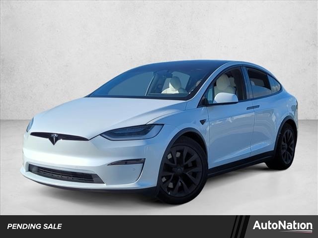 2022 Tesla Model X Long Range's photo