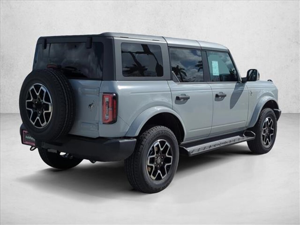New 2026 Ford Bronco Outer Banks SUV
