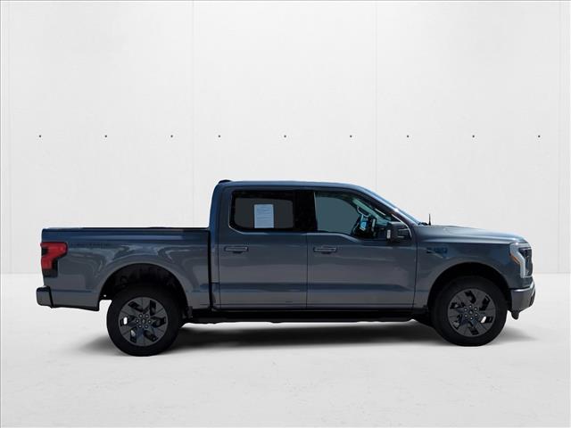 2025 Ford F-150 Lightning photo 4