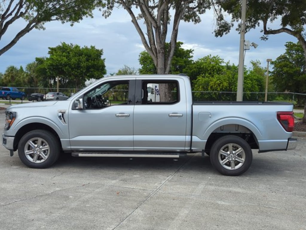 New 2025 Ford F-150 XLT Truck SuperCrew Cab