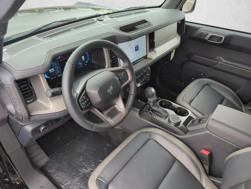 New 2026 Ford Bronco Outer Banks SUV