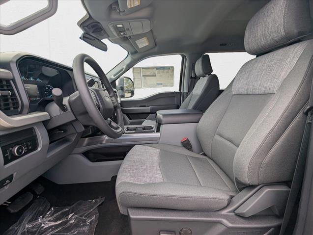 2026 Ford F-350 XLT photo 4