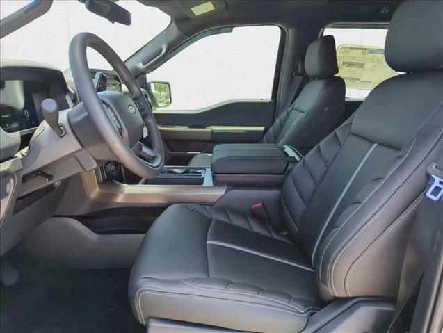 2025 Ford F-150 STX photo 4