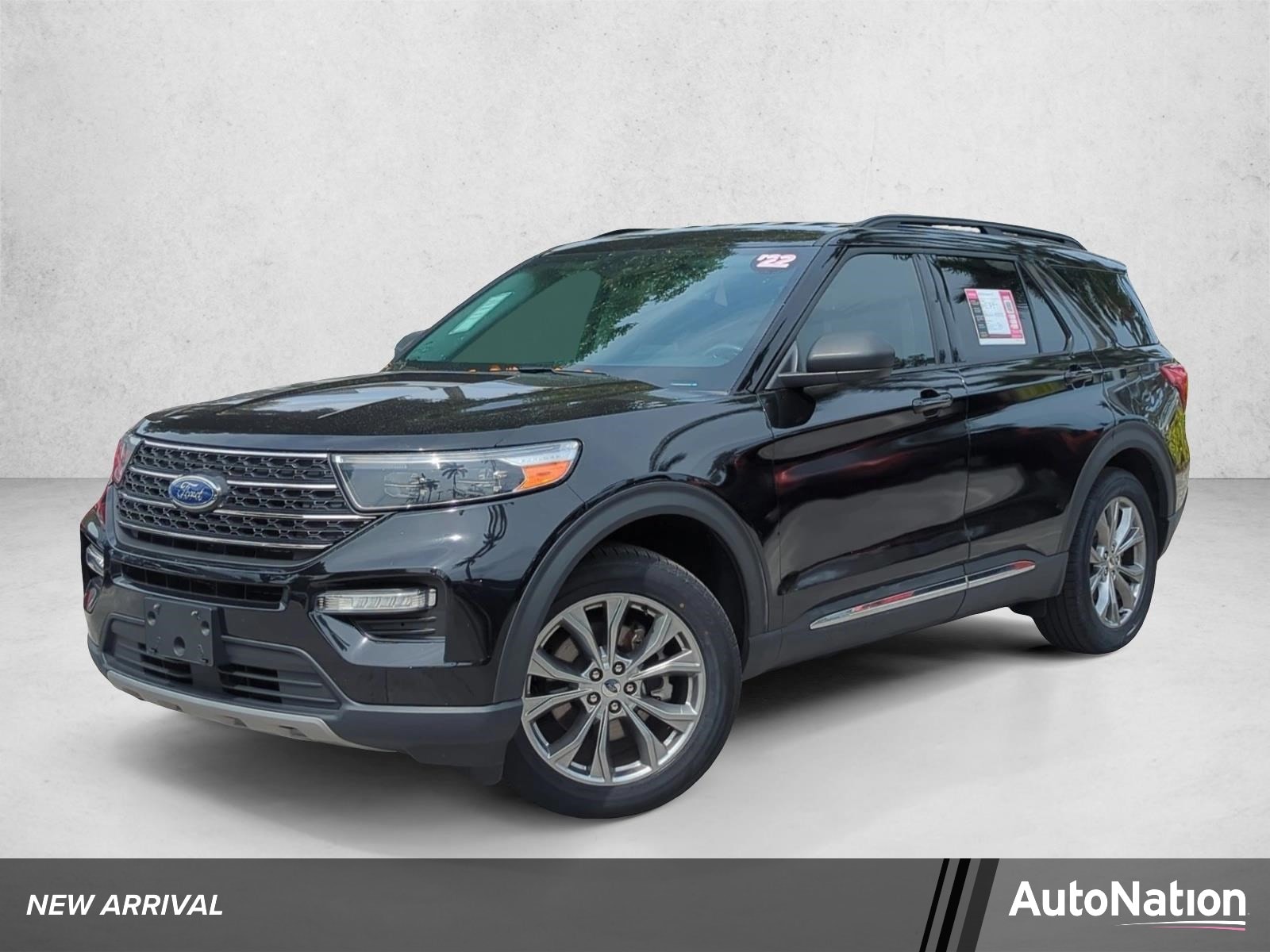 2022 Ford Explorer XLT RWD's photo