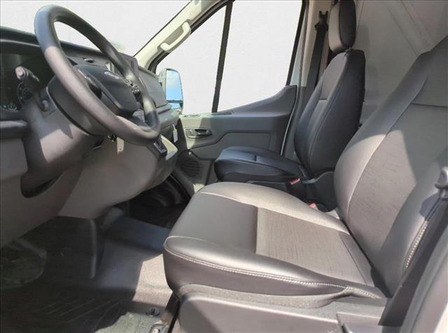 2025 Ford Transit photo 3