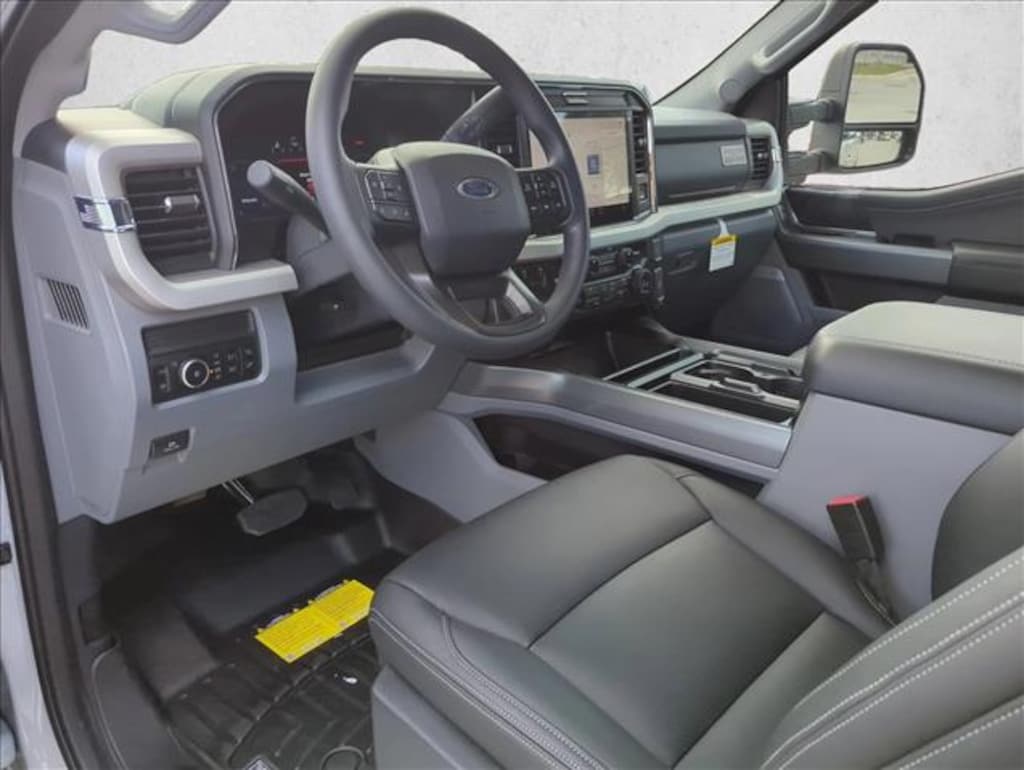 New 2026 Ford F-250 XLT Truck Crew Cab