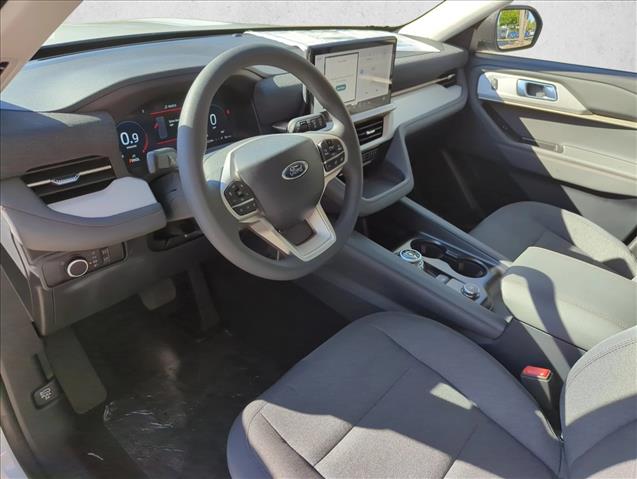 2026 Ford Explorer photo 3