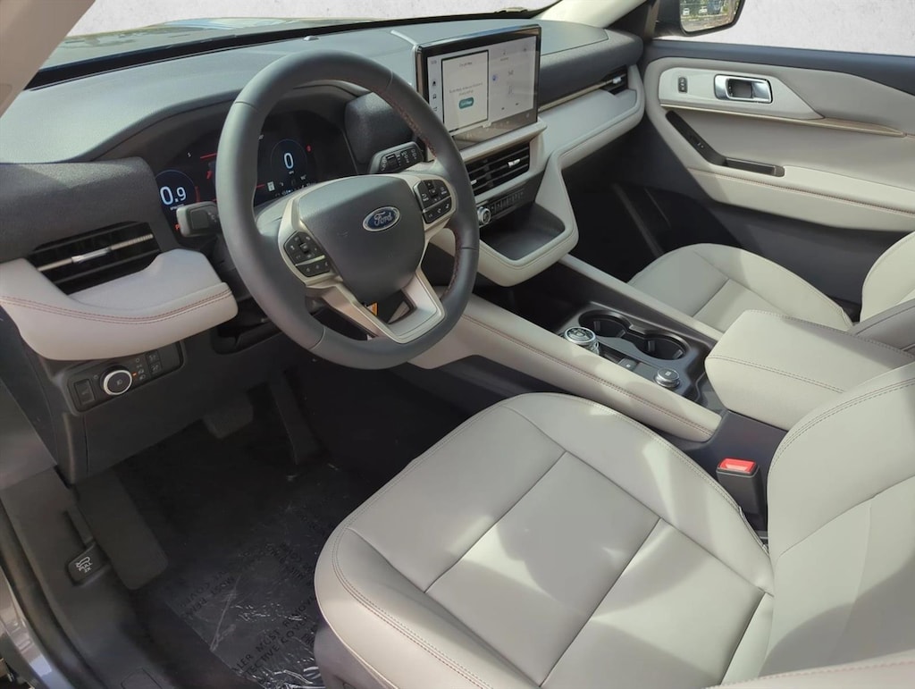 New 2026 Ford Explorer Active w/200A Pkg SUV