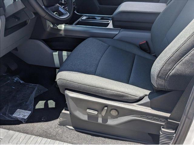 2025 Ford F-150 XLT photo 4