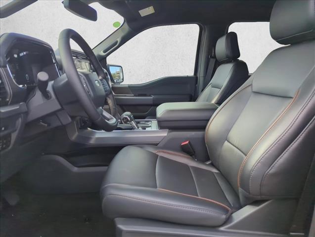 2025 Ford F-150 Lariat photo 4