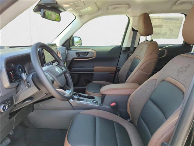 2025 Ford Bronco Sport Outer Banks photo 4