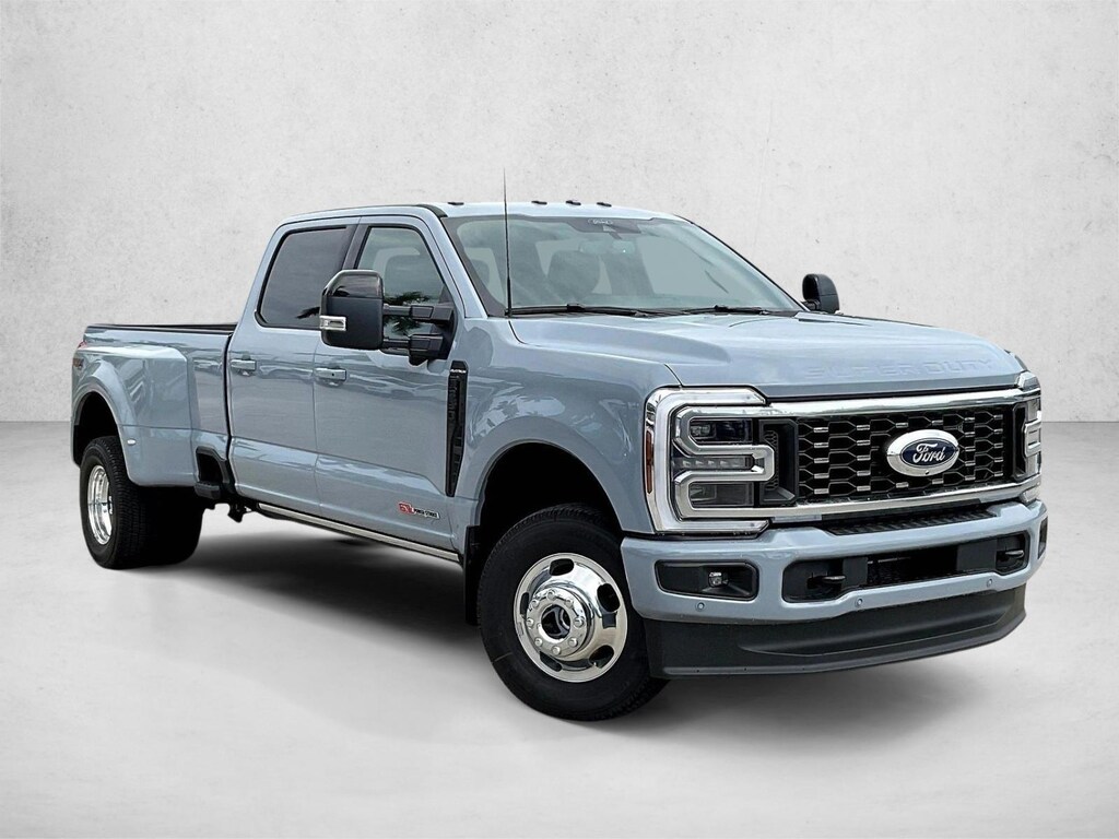 New 2026 Ford F-350 Platinum Truck Crew Cab
