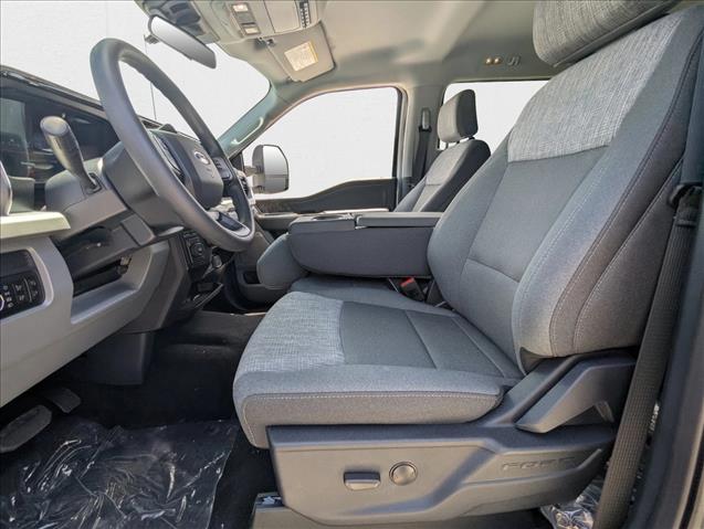 2026 Ford F-350 XLT photo 4