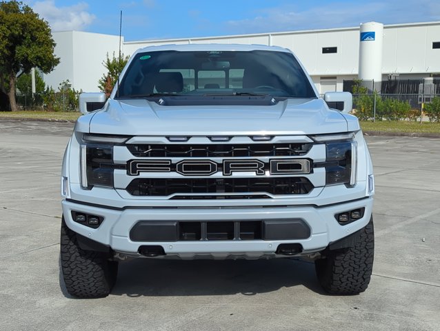 2025 Ford F-150 Raptor photo 2