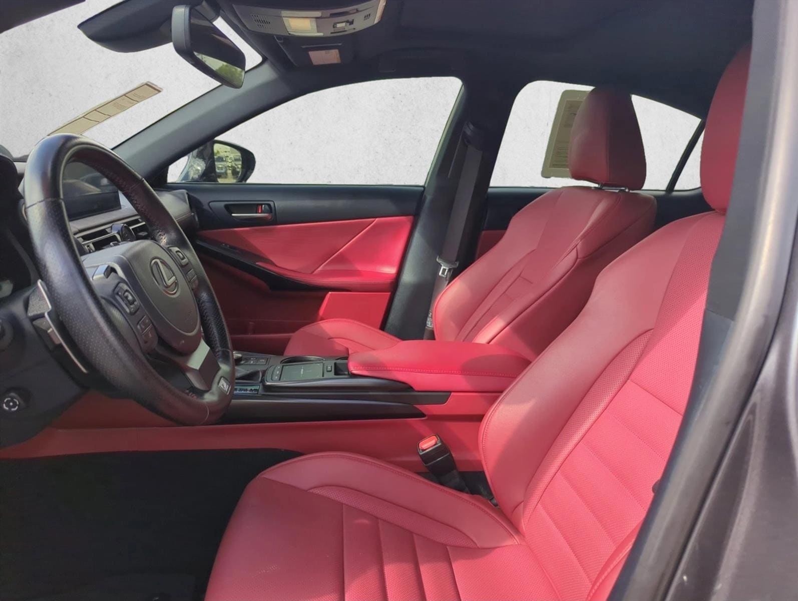 2023 Lexus IS 16