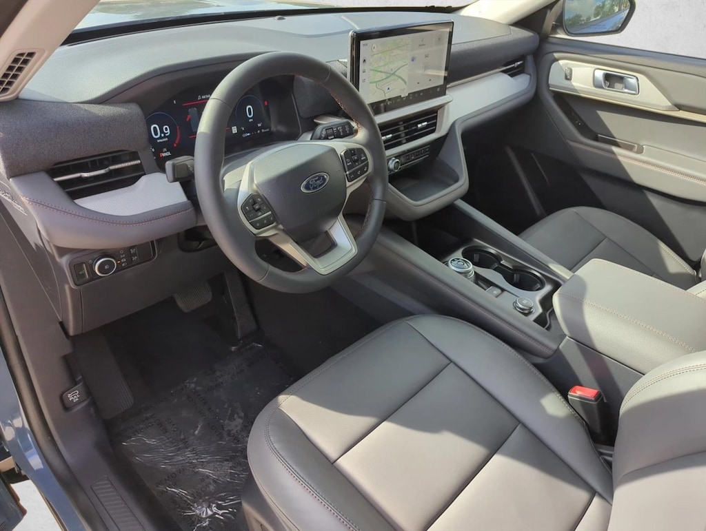New 2026 Ford Explorer Active w/200A Pkg SUV