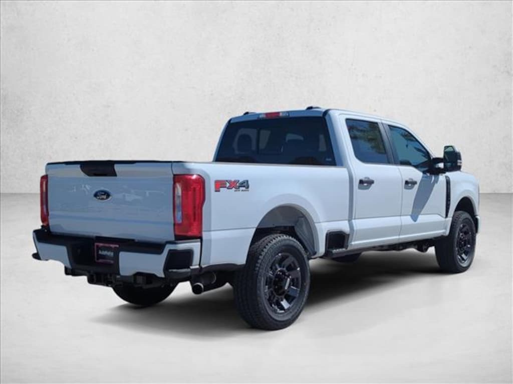 New 2026 Ford F-250 XL Truck Crew Cab