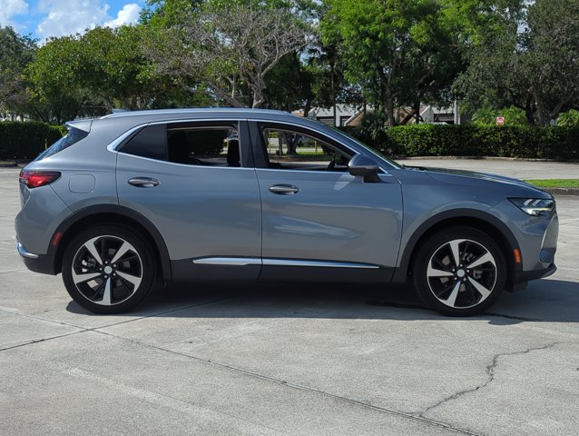 2021 Buick Envision Essence photo 3