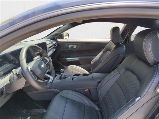 2025 Ford Mustang GT Premium photo 4